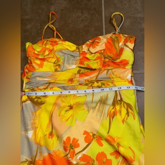 Saints & Secrets Floral Dress - Picture 7 of 7